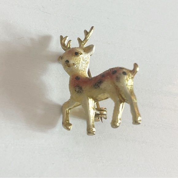 Vintage Tiny Marked Made in Korea Spotted Textured Deer Brooch - Picture 4 of 8